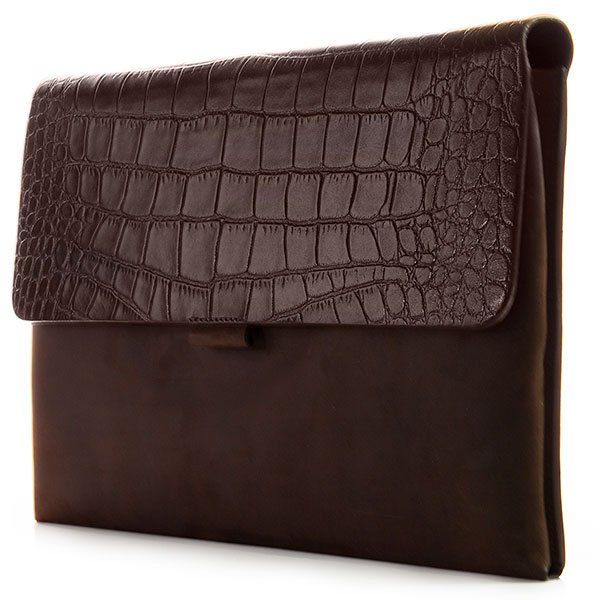 عکس VORYA Retina Leather Portfolio 13" Brown croco، عکس کیف چرمی وریا مناسب برای مک بوک 13 اینچ (کرکدیل قهوه ای)