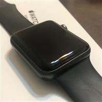 Used Apple Watch Series 3 Black 42 mm، دست دوم اپل واچ سری 3 بدنه خاکستری و بند مشکی 42 میلیمتر